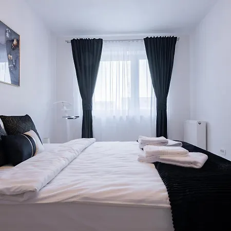 With Free Parking Near Coresi Mall By Mm Host Apartment Brasov